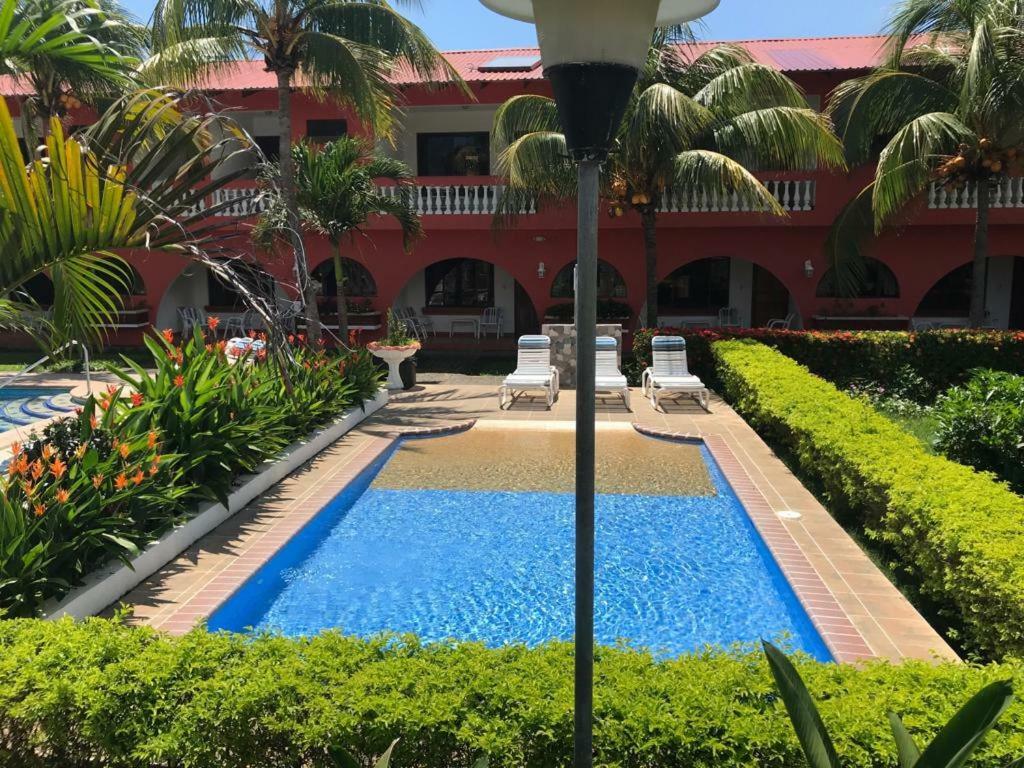 Apartotel Flamboyant Jacó Exterior foto